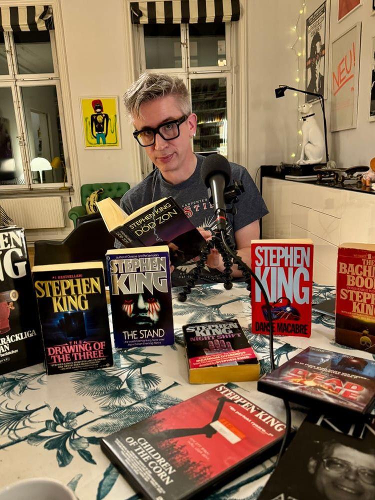 Kulturjournalisten Fredrik Strage är en av alla som gästat Stephen King-podden.