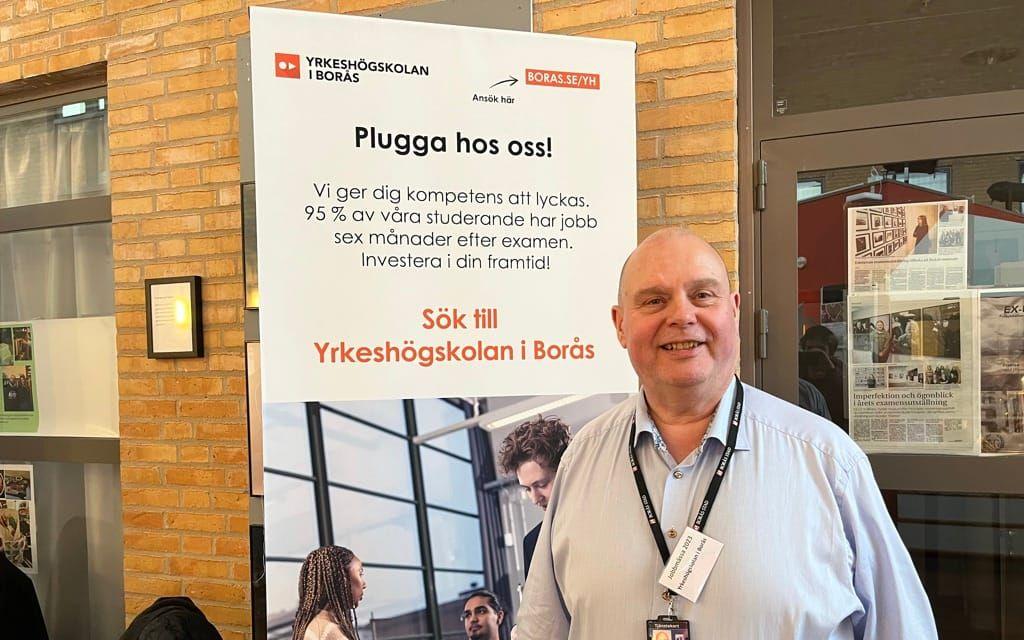 Enligt Henrik Koskela på yrkeshögskolan i Borås finns det ett stort behov av systemutvecklare. 
